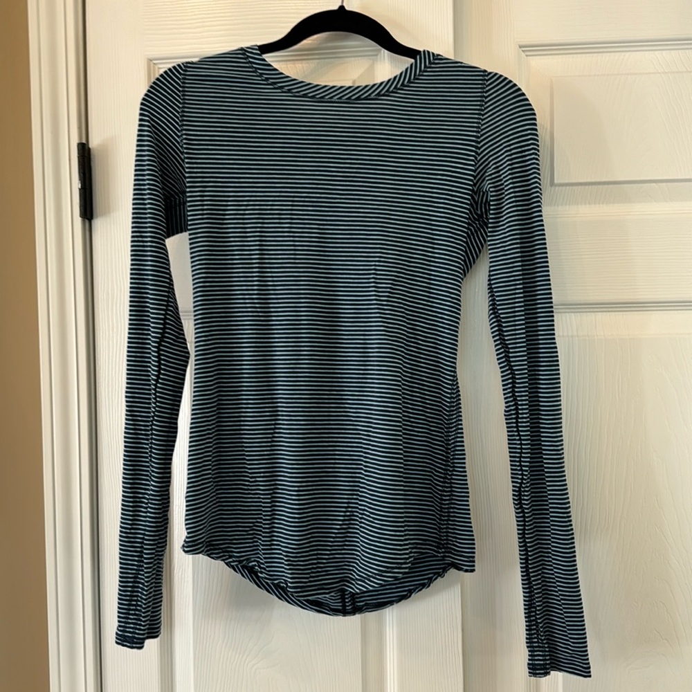 Lululemon LS top